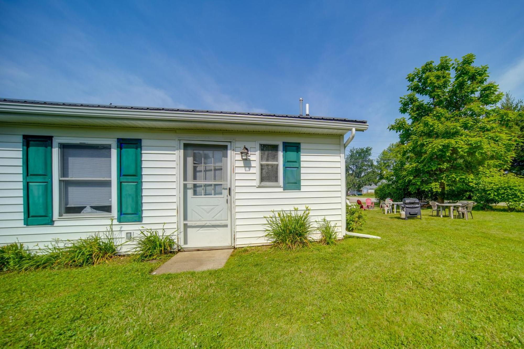 Charming Cottage With Yard Less Than 1 Mi To Lake Erie! Geneva Eksteriør billede